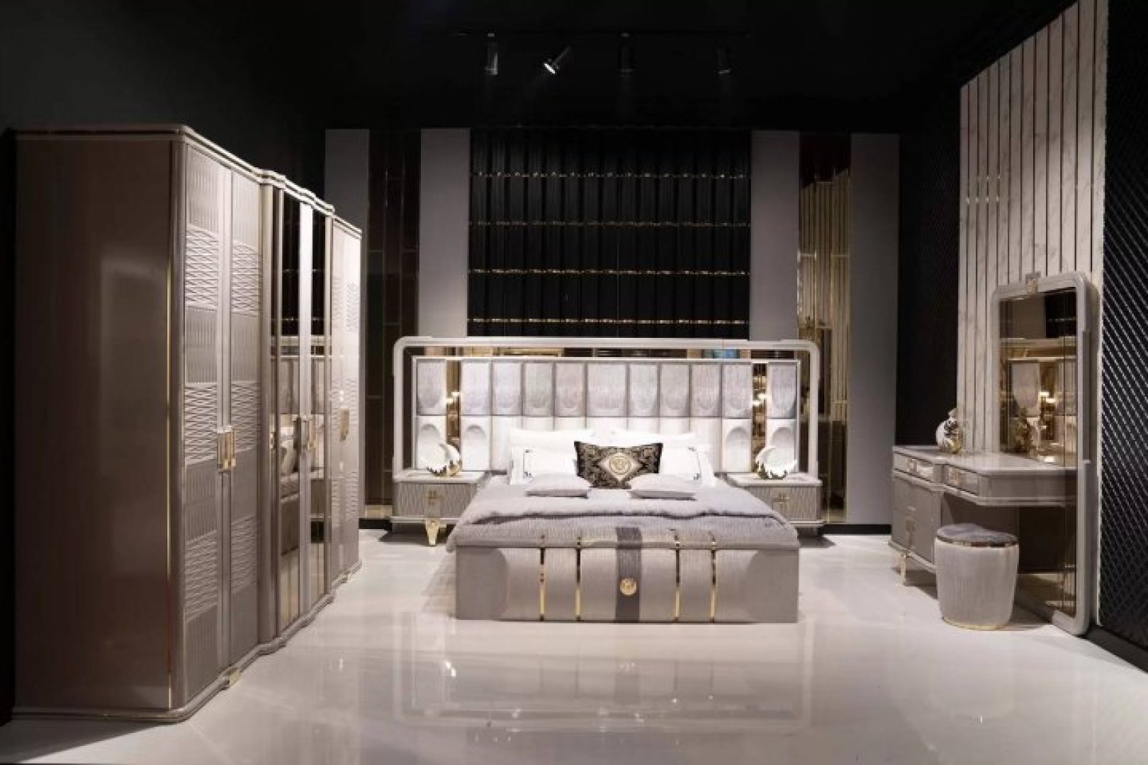 Versace Modern Luxury Yatak Odası